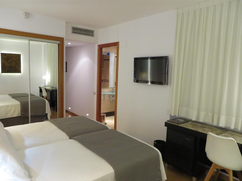 Evenia Rocafort Barcelona Exterior photo